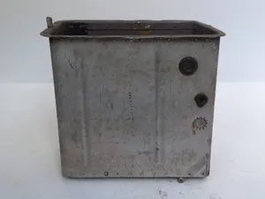 Beechcraft K35 Battery Box W/ Lid PN 35-415410-70, 35-415410-16